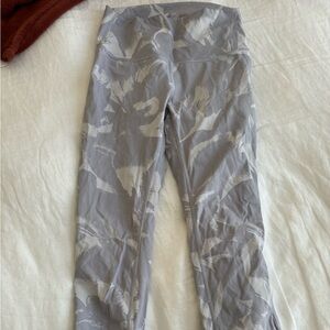 Grey/white 7/8 Lululemon leggings